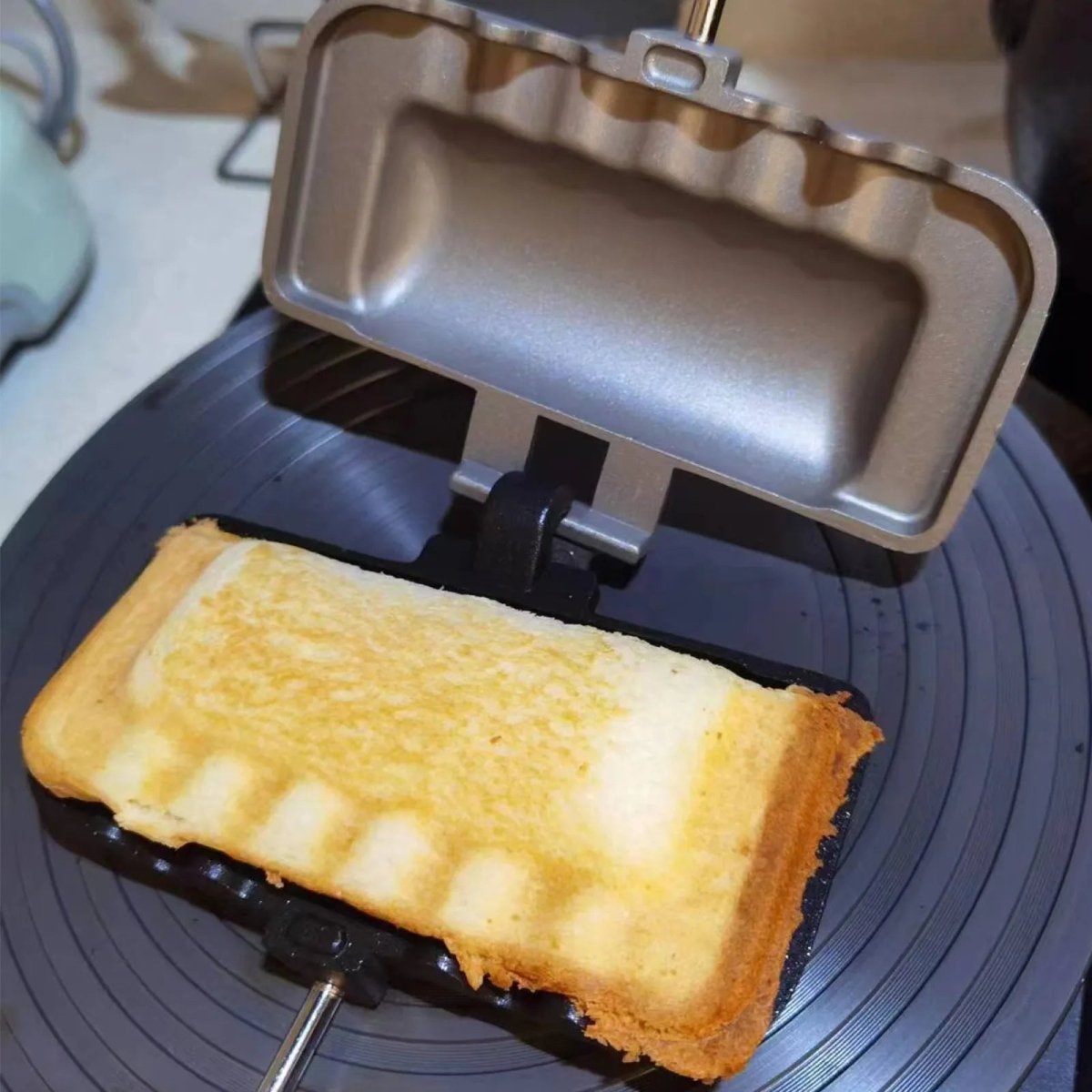 Double - Sided Non - Stick Foldable Sandwich Frying Pan Grill - Zentoracart