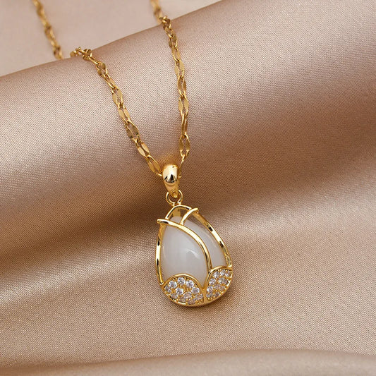 Trendy Korean Minimalist Jewellery – Tulip Rhinestone Necklace for Every Occasion