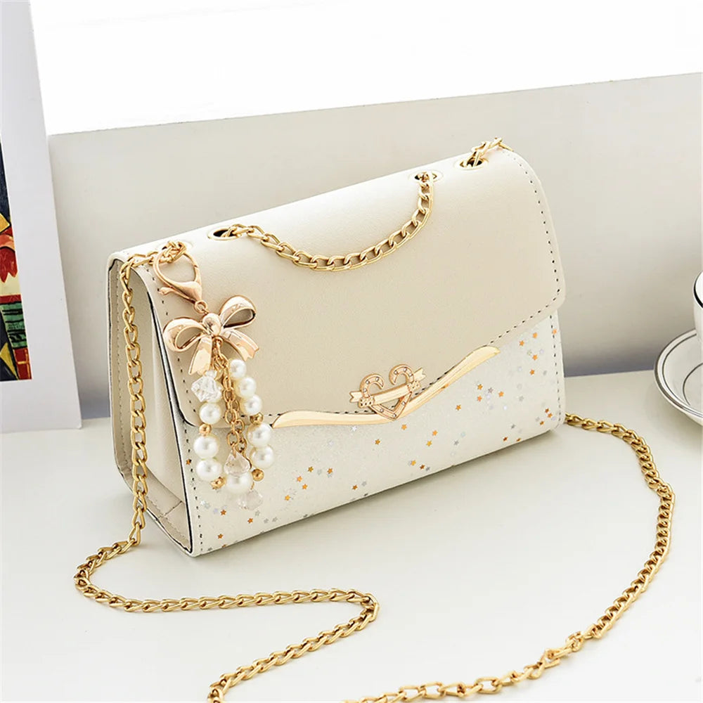 Sac à main tendance pour femme avec paillettes et pendentif – Style compact et élégant